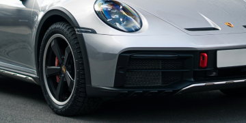 Los 15 mejores coches de alto rendimiento para el hielo y la nieve Logo