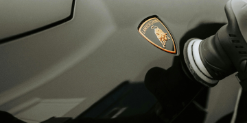 Cómo proteger la pintura de su superdeportivo Logo